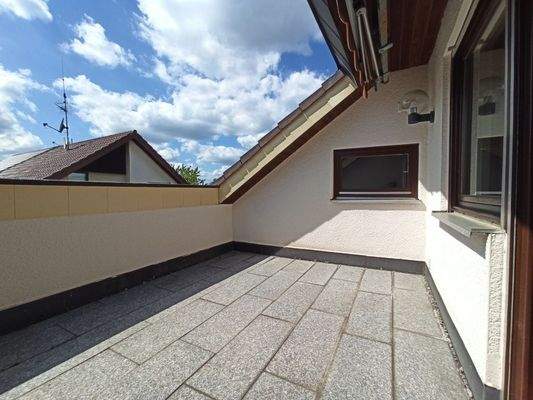 blickgeschützte Dachterrasse