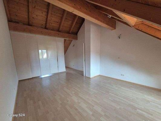 DG - Großes Zimmer Rg.Norden.jpg