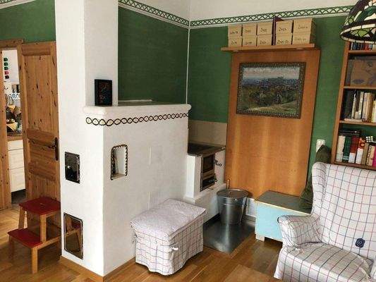 Wohnzimmer_mit_Kachelofen_1.jpg