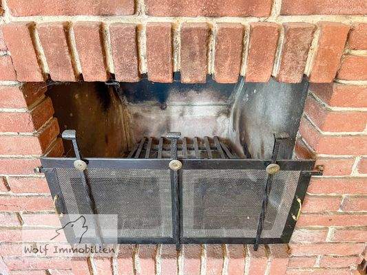 Kamin im Wohnzimmer (EG)