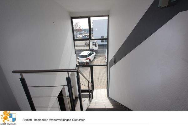 Zugang Bürobereich 1. OG.