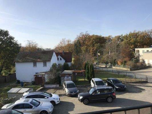 Aussicht von Balkon zum Garten
