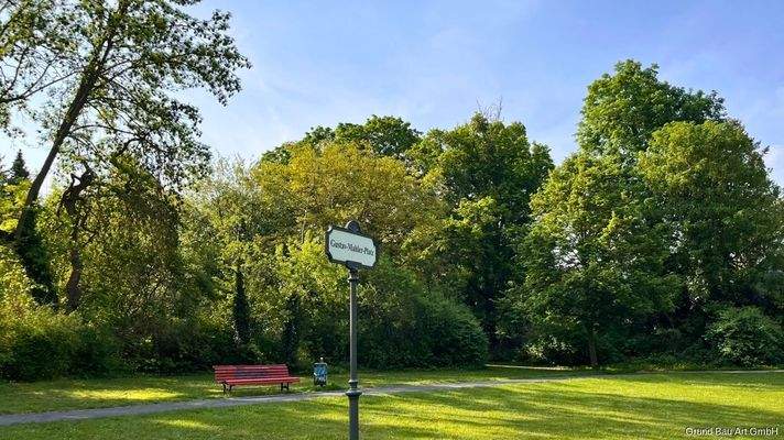 Nur 50m entfernt: Gustav-Mahler-Platz