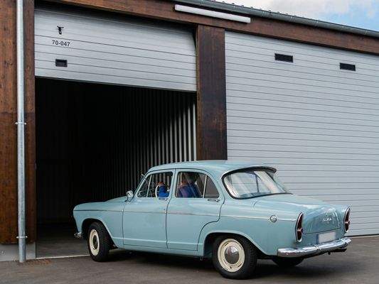 Perfekter Ort für Ihren Oldtimer (8)
