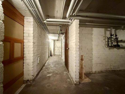 Woortstraße 73 - KG Flur