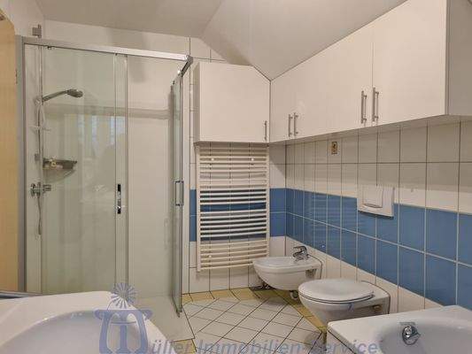 Foto 25_Elternbad OG.jpg