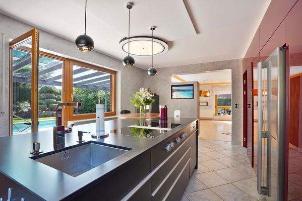 Hochwertige Einbauküche