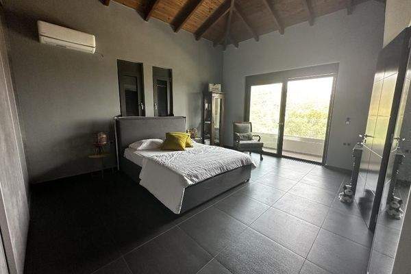 Kreta, Kolymvari: Moderne Luxusvilla mit atemberaubender Aussicht und privatem Pool zum Verkauf