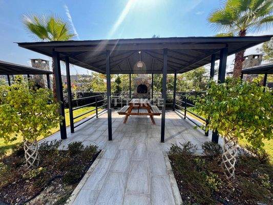 Stylish and Furnished Flat with Sea View in Alanya Avsallar