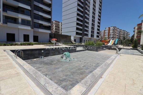 Stylish Flats Close to the Sea in Mersin Ayaş
