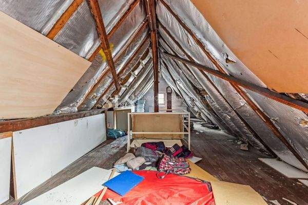 Dachboden Hinterhaus