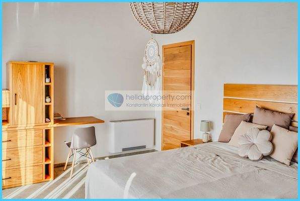 6696c1d527cc462087efdd92d49c321a-original