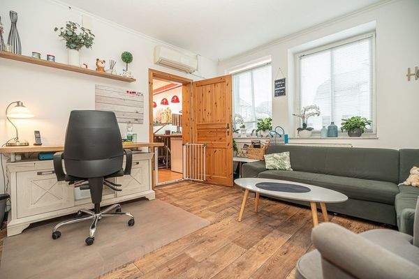 Arbeitszimmer (im Grundriss Gewerbefläche)