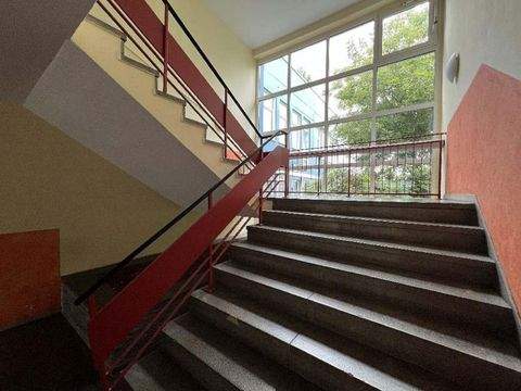 Halle Büros, Büroräume, Büroflächen 