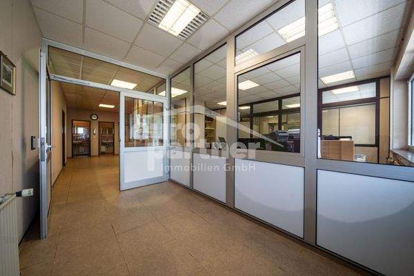 Eingangsbereich (Bürotrakt)