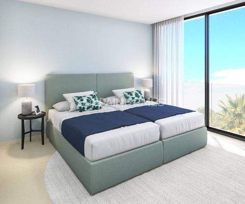 Detached Houses with Private Pools in Estepona Málaga