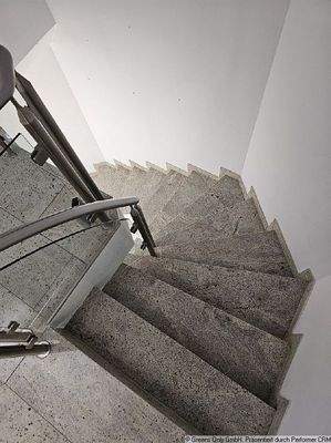 hochwertige Innentreppe aus Granit
