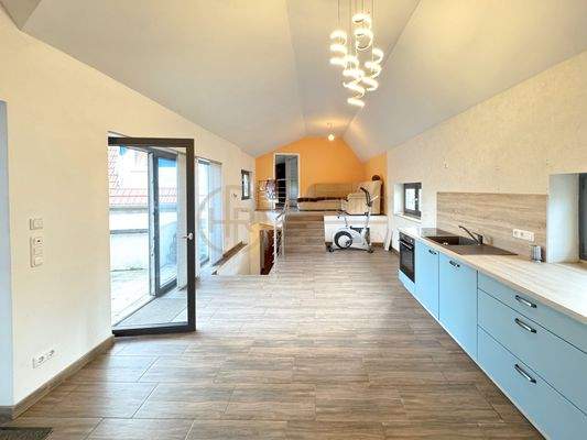 Wohn-Essbereich mit Sommerküche 2. OG_IMG_6738