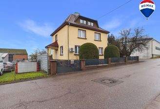 REMAX Immobilien DeLux Haus in Losheim am See zu verkaufen