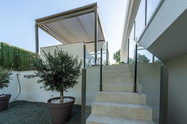 Detached Villas with Private Pools in Pinar de Campoverde Spain