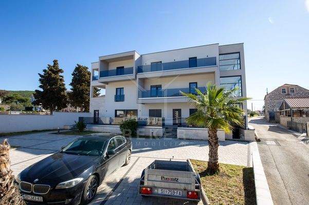 Neubauwohnung nur 50 m vom Meer entfernt