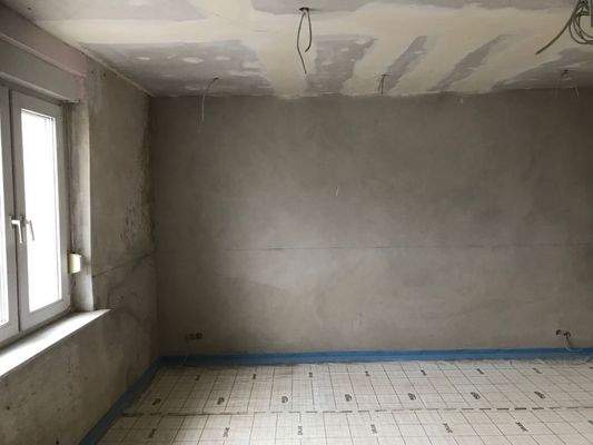 Zimmer 1 - mit neuem Trockenbau und Elektrik