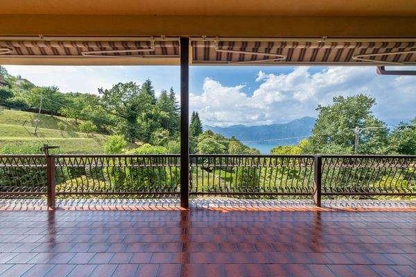 Esterni SanZeno_002.JPG