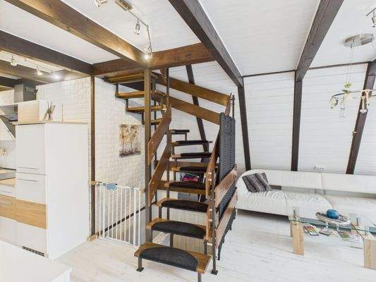 CAM01223G0-PR0125-STILL008