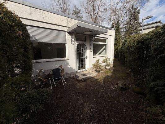 Terrasse vor Wohnbereich