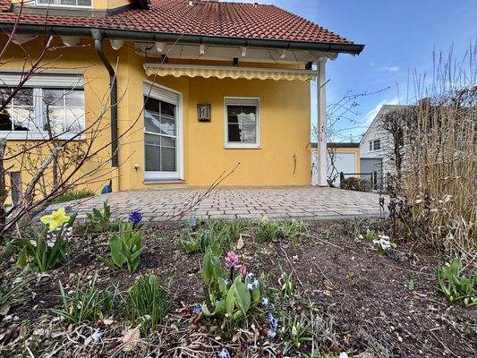 Schöne uneinsehbare Sonnenterrasse