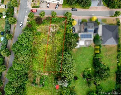 Grundstückshälfte rechts