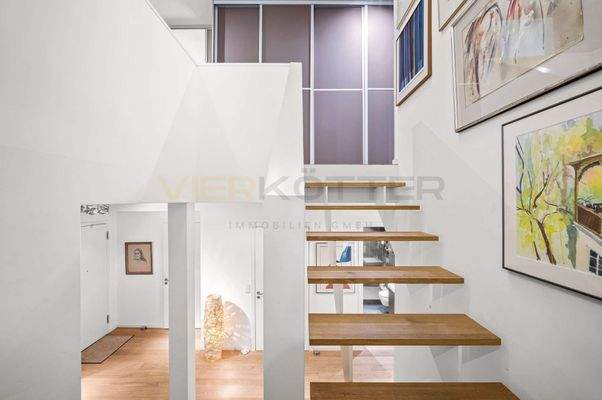 Treppe zum Souterrain