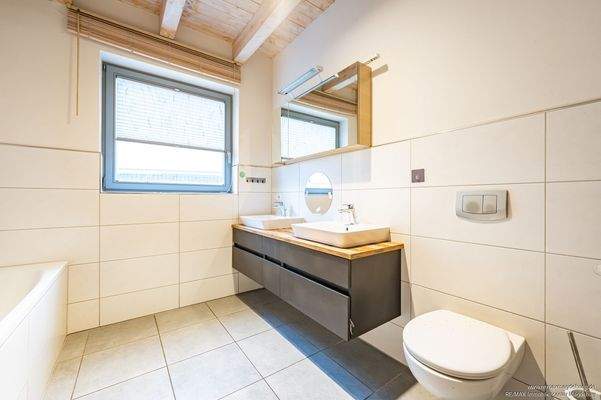 Badezimmer Erdgeschoss