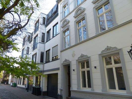 Blick auf die Einfahrt zur TG.JPG