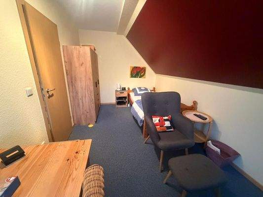 1. Kinderzimmer im DG