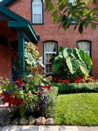 Ansprechendes Einfamilienhaus mit Garage u. Garten