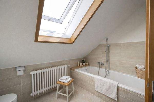 Bad Dachgeschoss - nach Wertverbesserung