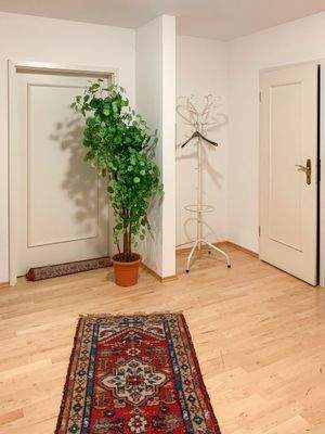 Büroeinheit, untere Wohnungsebene, aktuell vermietet.