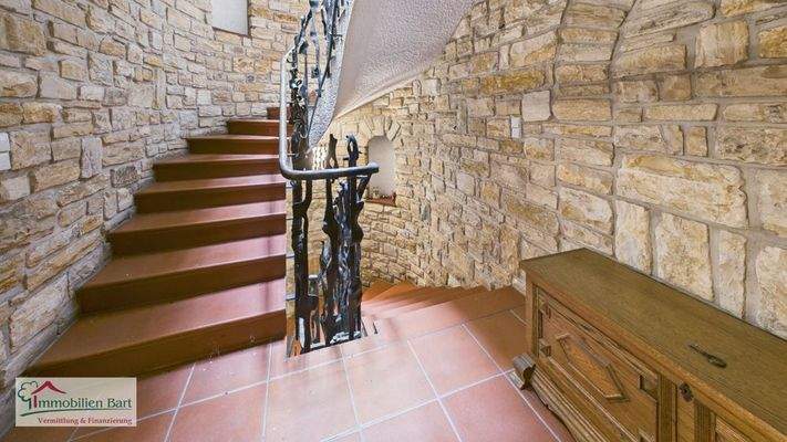 Treppenhaus im 1. UG