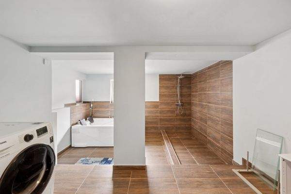 UG | Bad und Waschküche