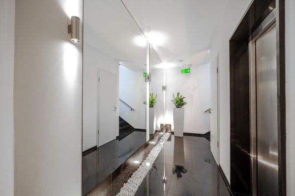 Stilvoller Flur im Keller