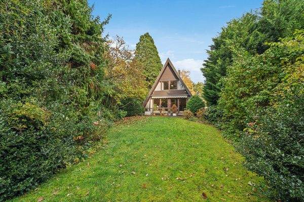 Hausrückansicht vom Garten