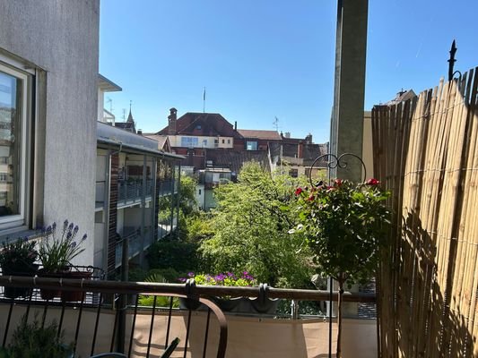 großer Balkon