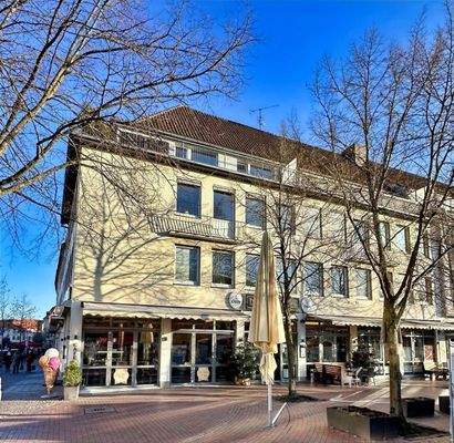 Ansicht von der Straße auf die Südseite des Hauses