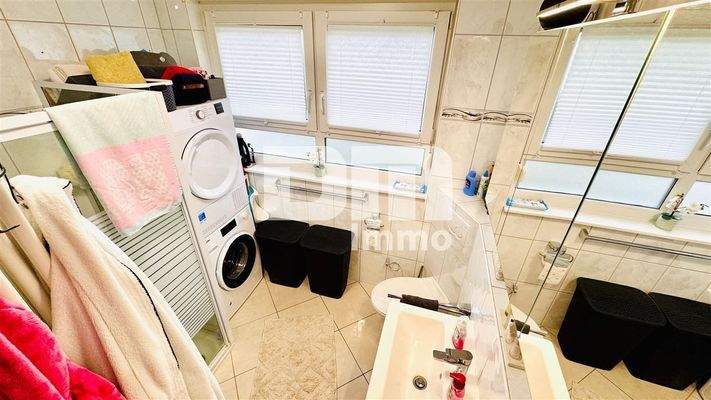 WE1 DG Badezimmer / Dusche