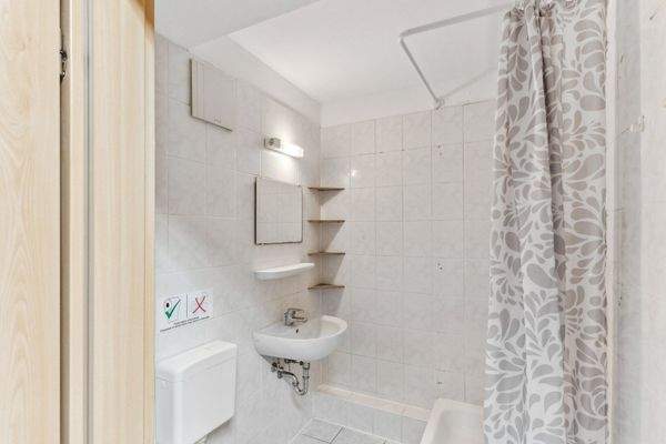 Bad (Muster) in einem Appartement