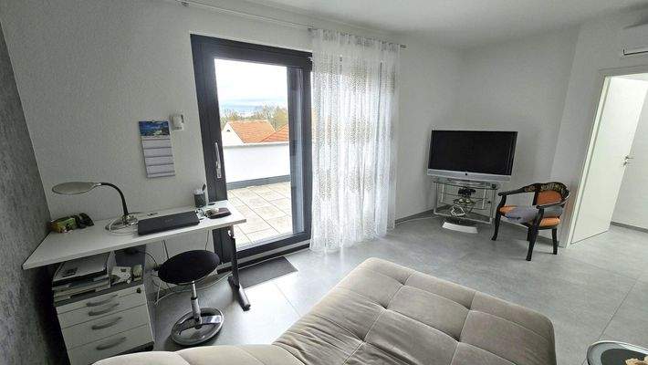 Kinder-/Arbeitszimmer 2