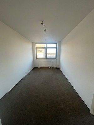 Beispiel Büroraum 2.jpg