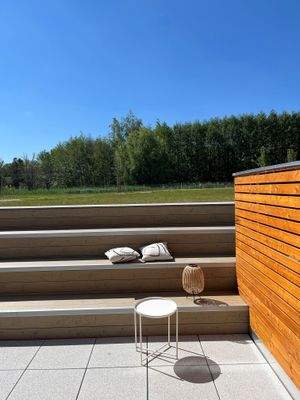 Terrasse Gartengeschoss mit Sitzstufen