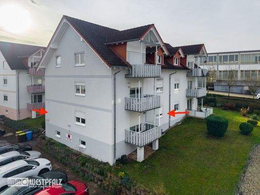 Seitenansicht mit Balkon